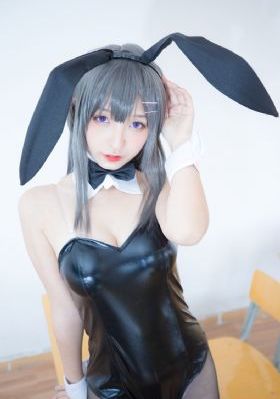 美女图片脱空一点不露_BT种子下载